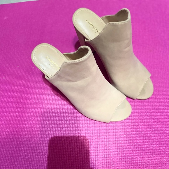 Christian Siriano heels - Picture 1 of 2